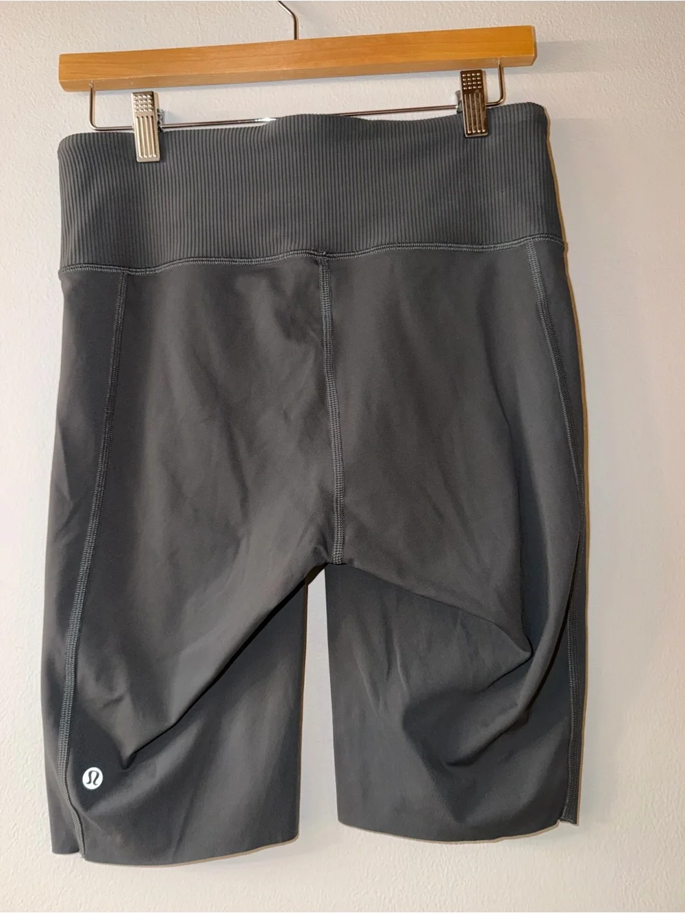 Lululemon Size 8 High Waist Gray Ribbed Waist Biker Shorts 11” inseam